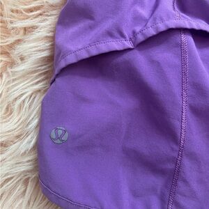 Lululemon Speed up shorts 2.5” size 2